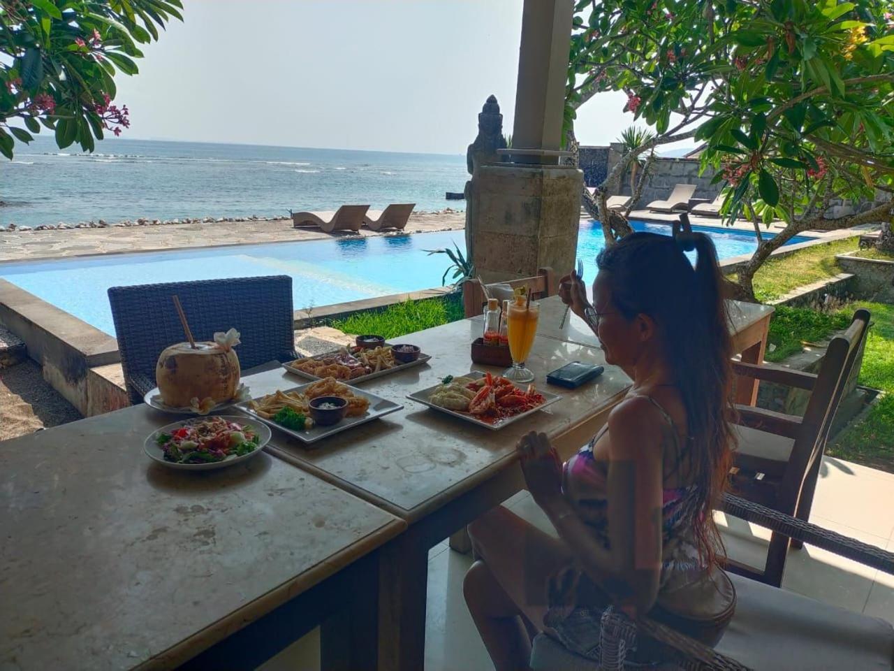 Candidasa Ganesh Beach Hotel מראה חיצוני תמונה