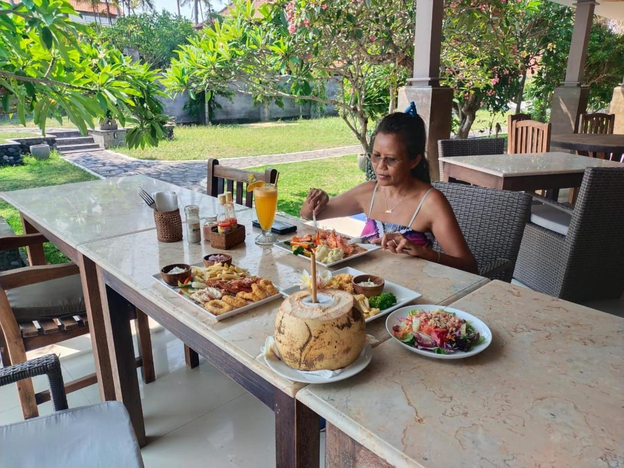 Candidasa Ganesh Beach Hotel מראה חיצוני תמונה