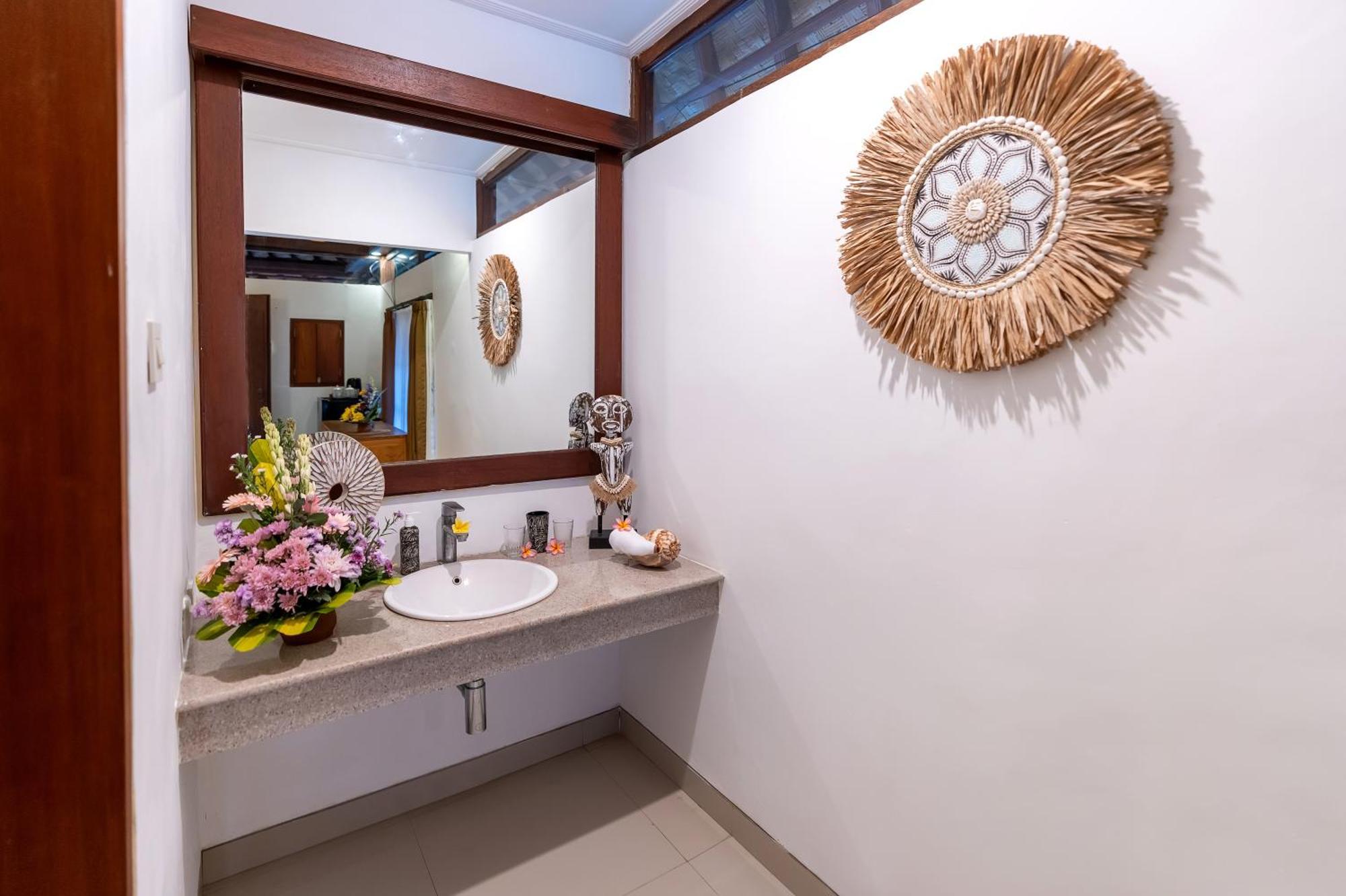 Candidasa Ganesh Beach Hotel מראה חיצוני תמונה